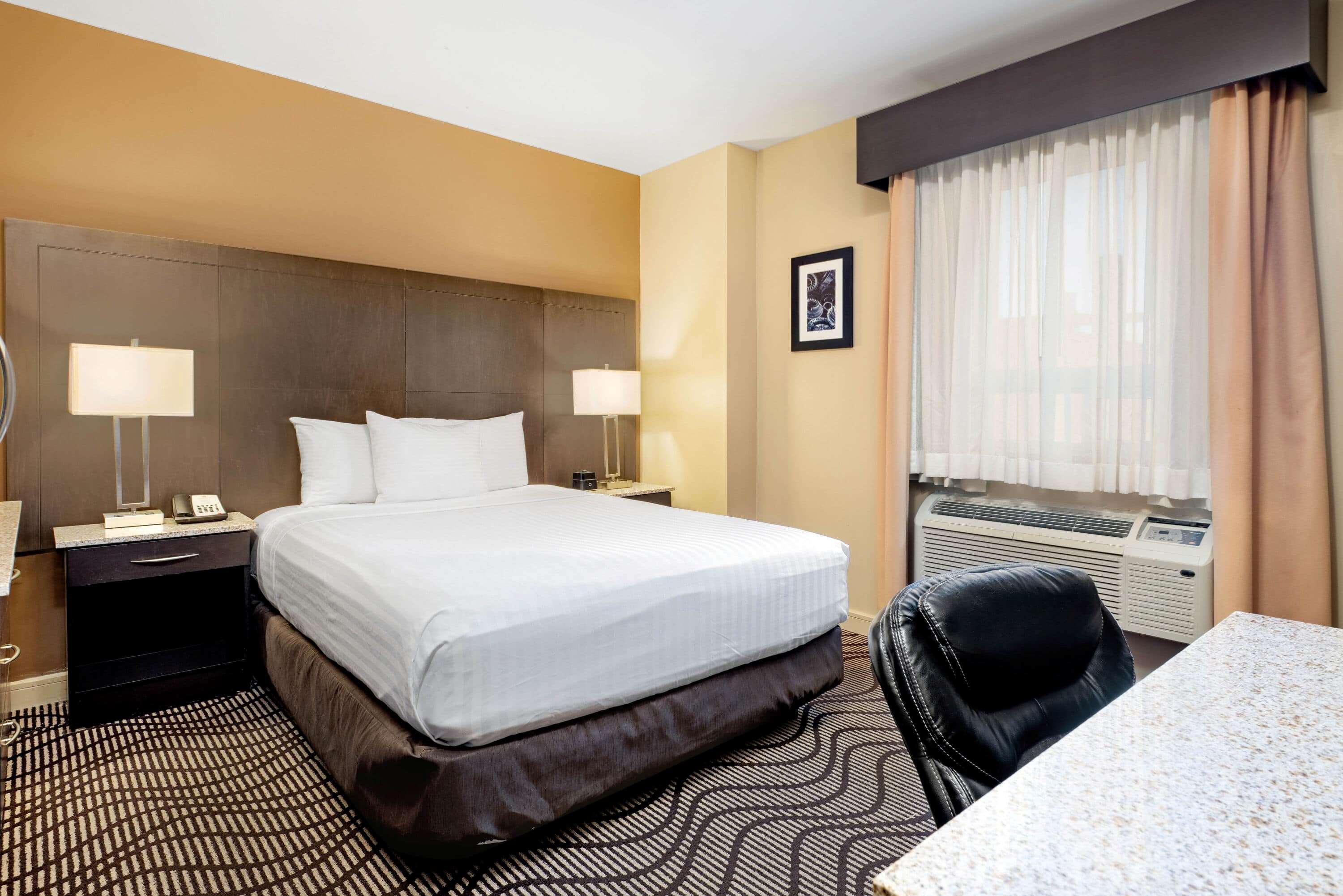 Hotel La Quinta By Wyndham Oshawa Esterno foto