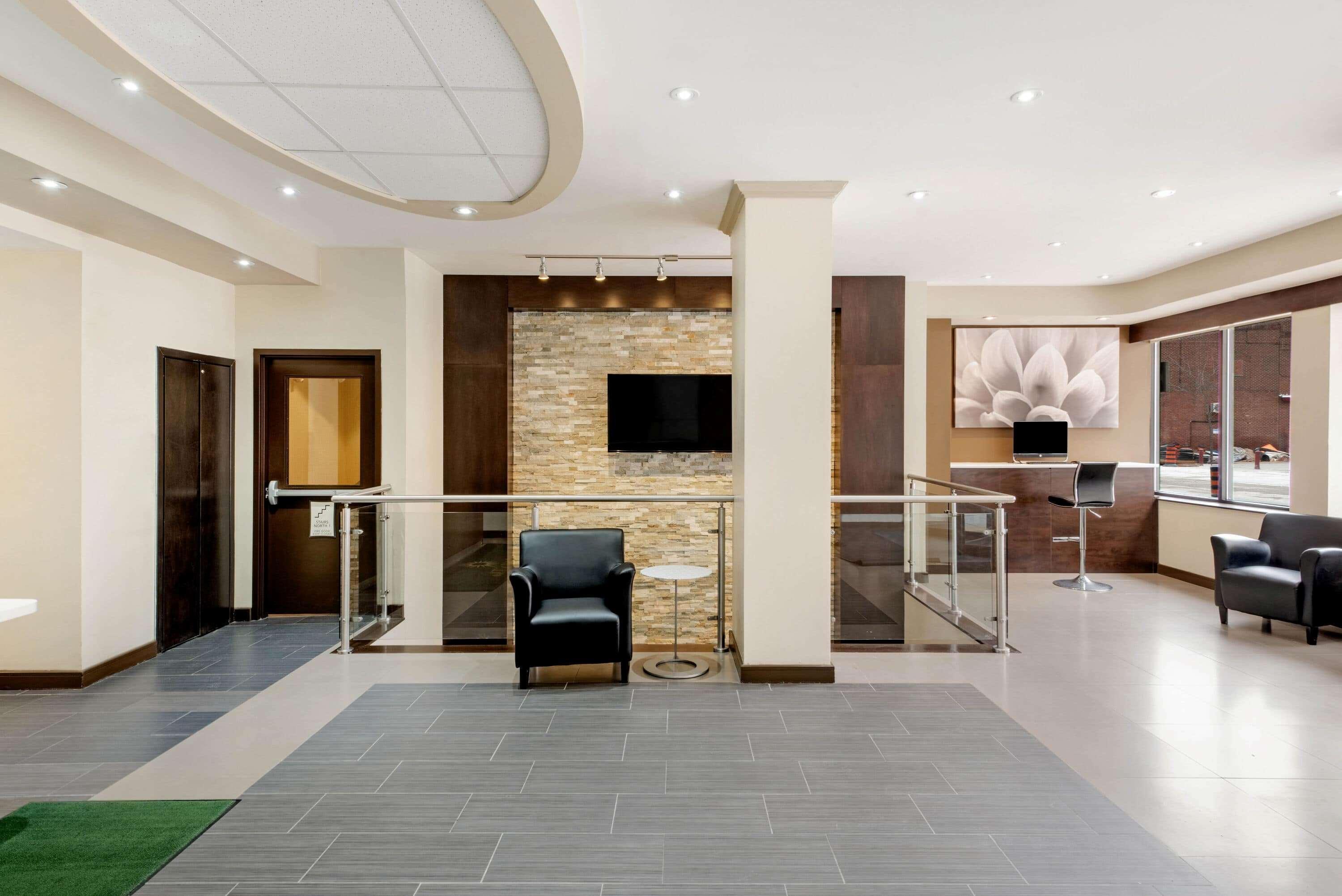 Hotel La Quinta By Wyndham Oshawa Esterno foto