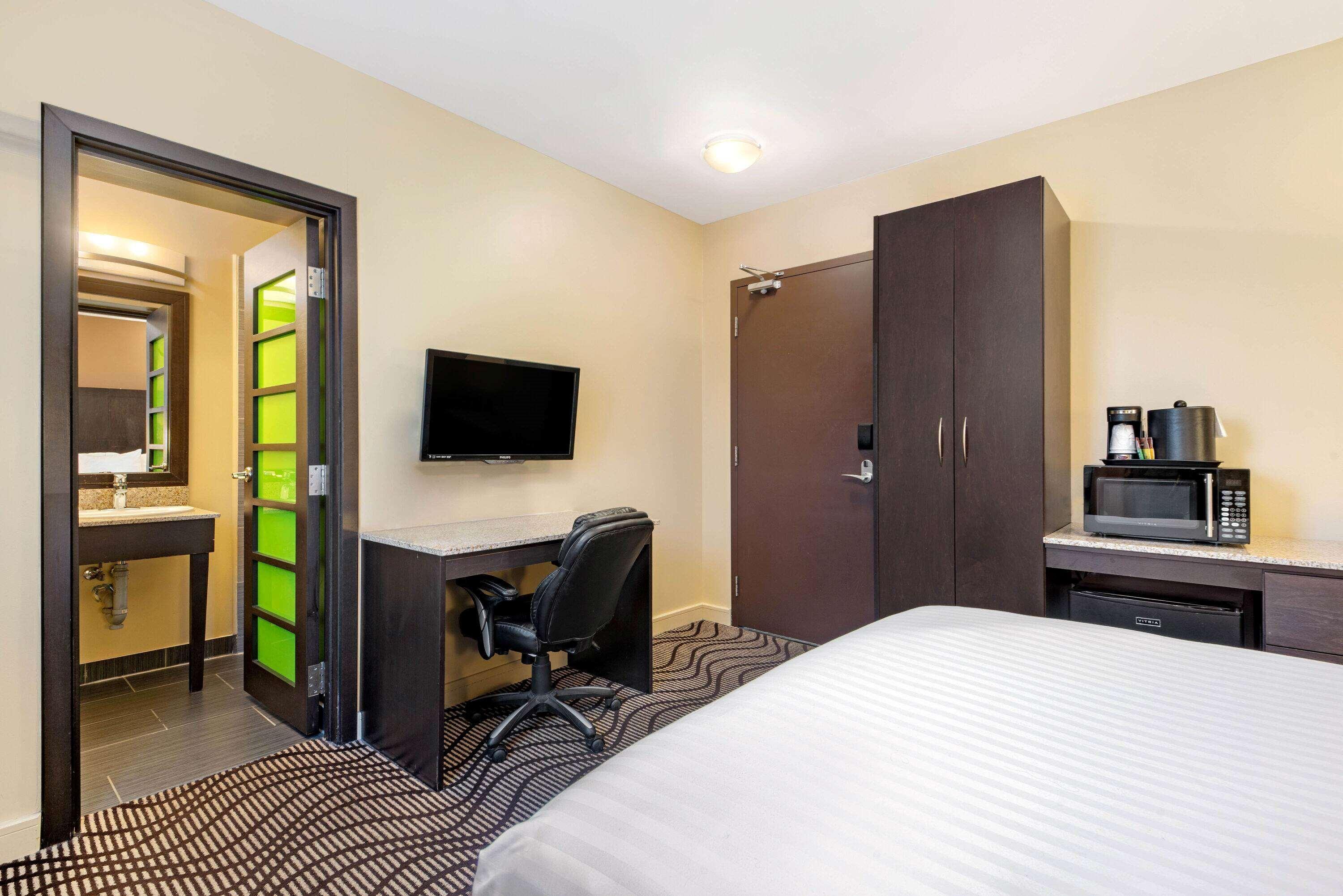 Hotel La Quinta By Wyndham Oshawa Esterno foto